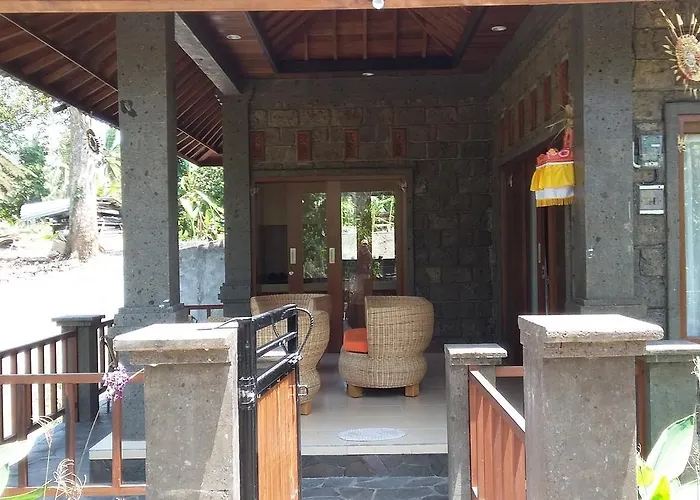 Natural 2 * Selemadeg (Bali)